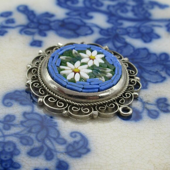 Vintage Italian Micro Mosaic Floral Pendant With Daisies & Scroll Design 1.25" - Picture 5 of 10